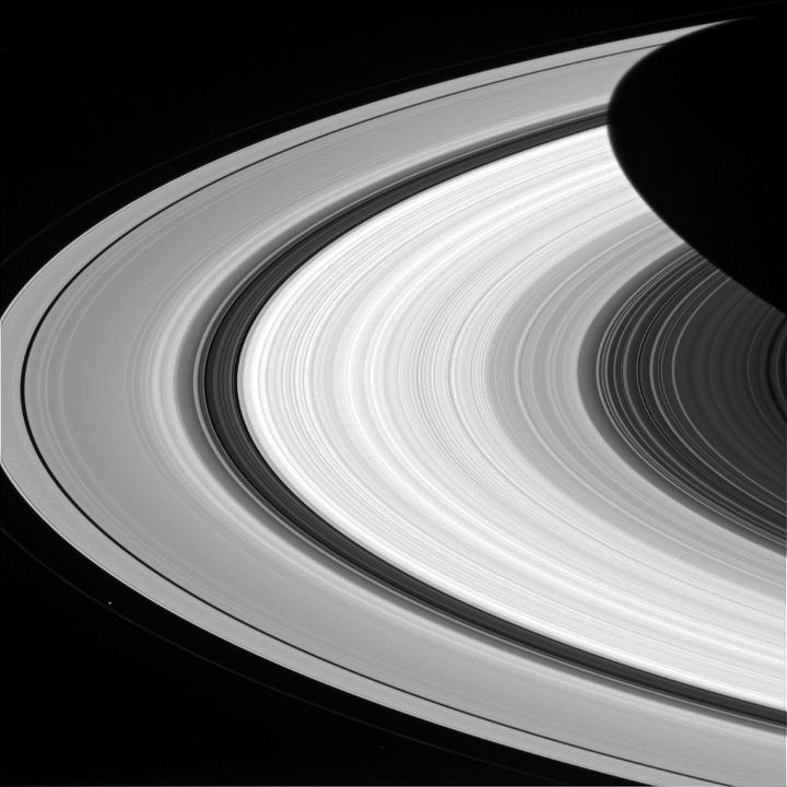 Cassini captured this nice picture of Saturn's rings